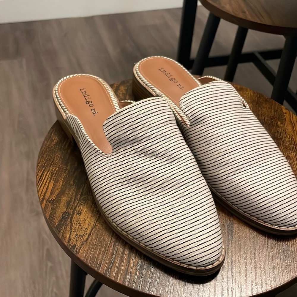 Spring and summer staple mules! Striped and super comfy!